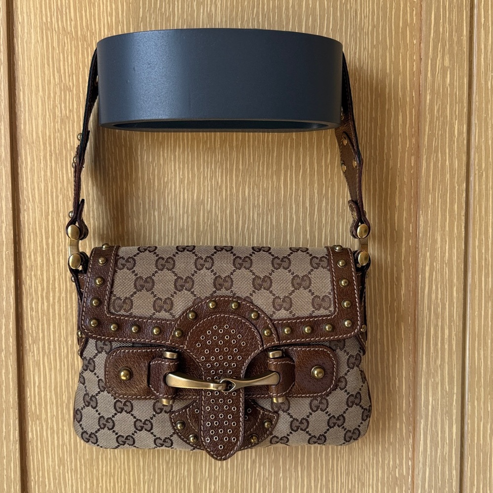 ‼️Vintage Gucci Pelham Runway Studded GG Monogram Striped Strap Shoulder Bag - Picture 2 of 16